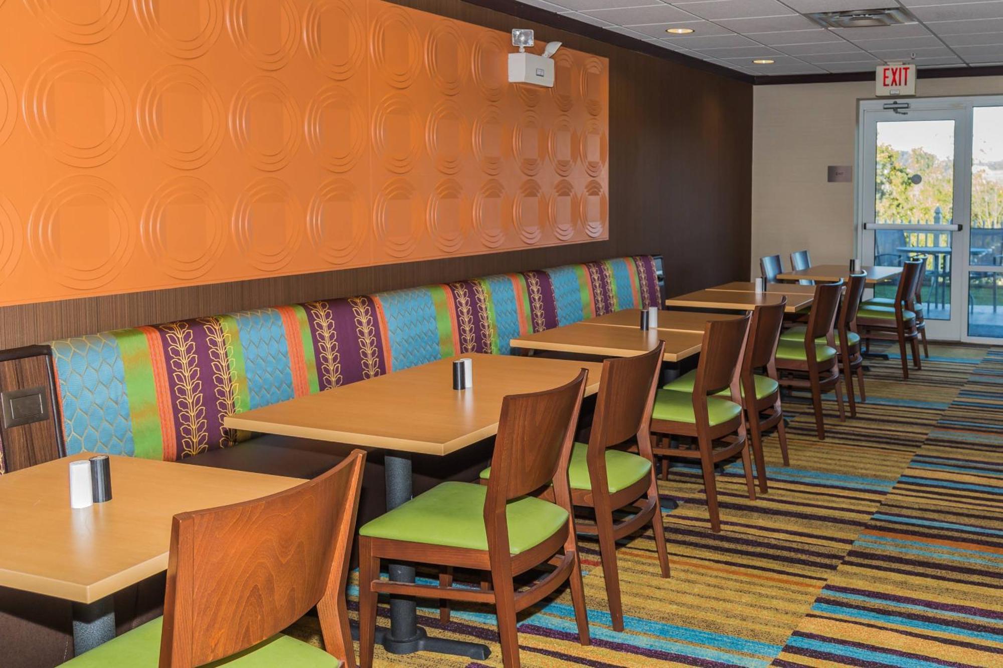 Fairfield Inn By Marriott Моргантаун Екстериор снимка